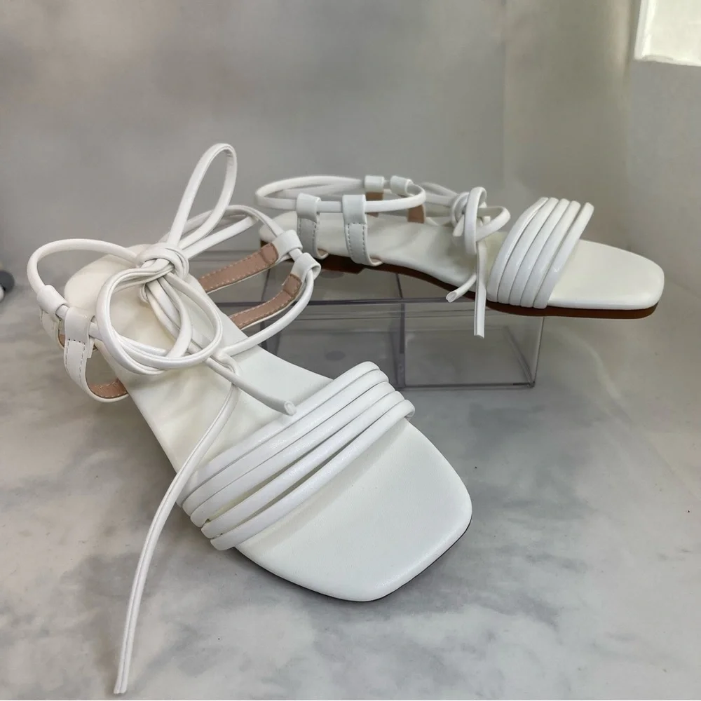 Girls White Block Heel Sandals with Ankle Straps size 4